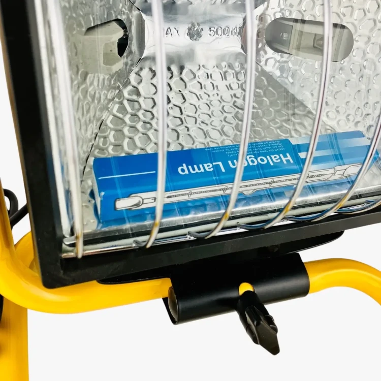 lampa-halohenowa-w-oprawie-z-zarnikiem-do-swiecenia-sit-w-sitodruku-sitodruk-sitofach